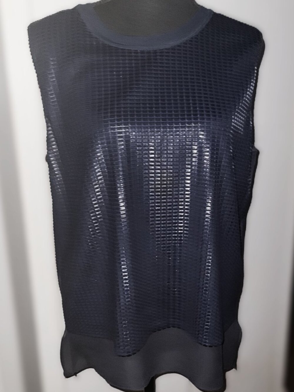 Vince Navy Textured Sleeveless Tunic - L